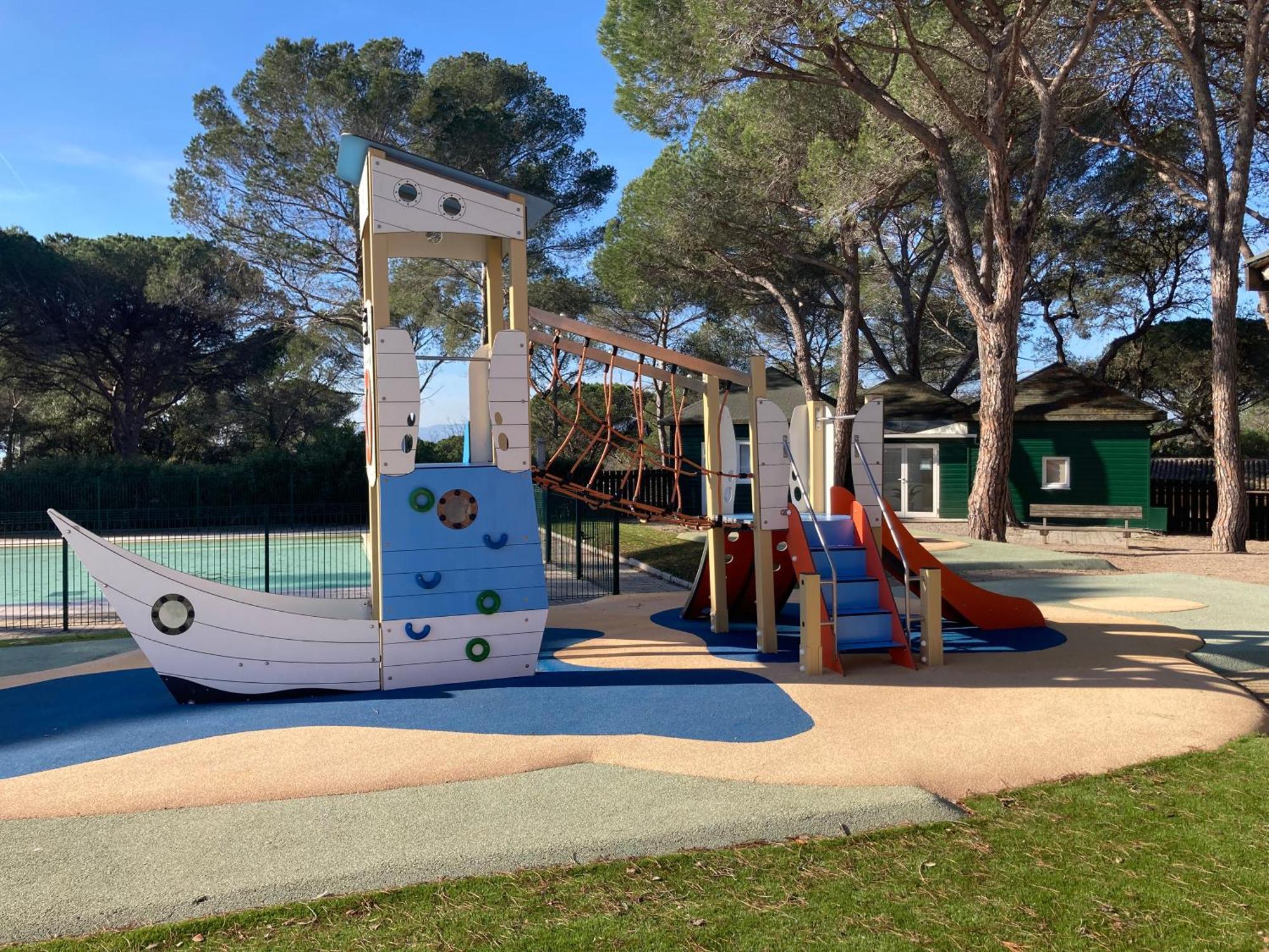 Charmant 2 Pieces Au Coeur Des Golfs De Saint Raphael Εξωτερικό φωτογραφία